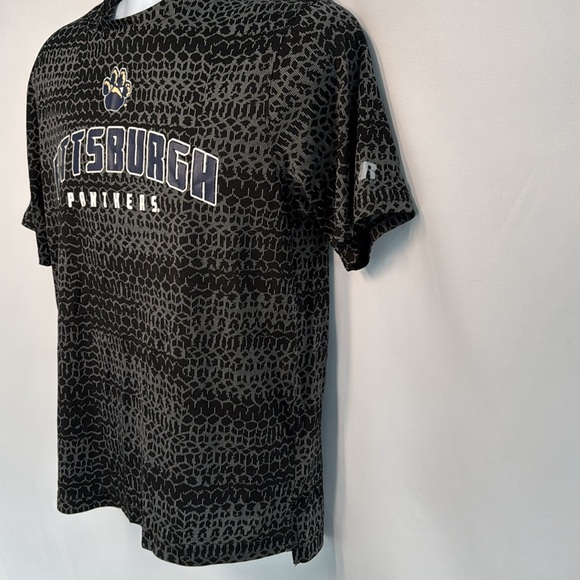 ❤️3/$30 Pittsburg Panthers Shirt - Picture 5 of 7